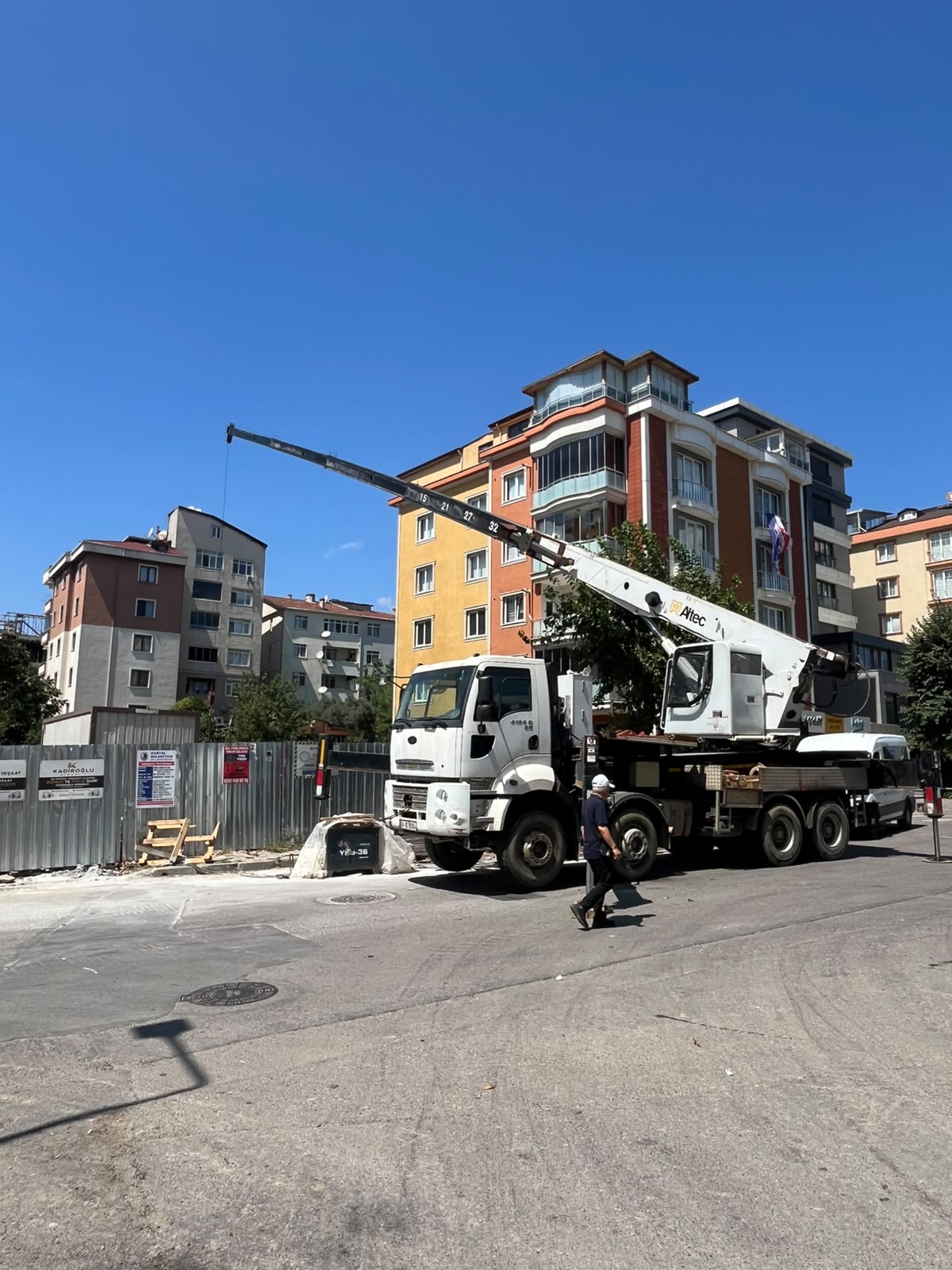 45 Metre Teleskopik Yüksek İrtifa Sepetli Vinç